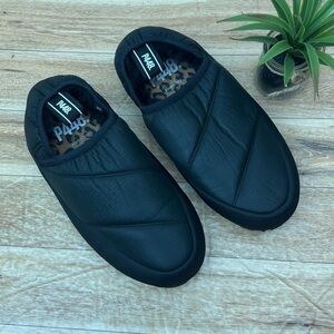 P448 Laby Slip-On sz 8